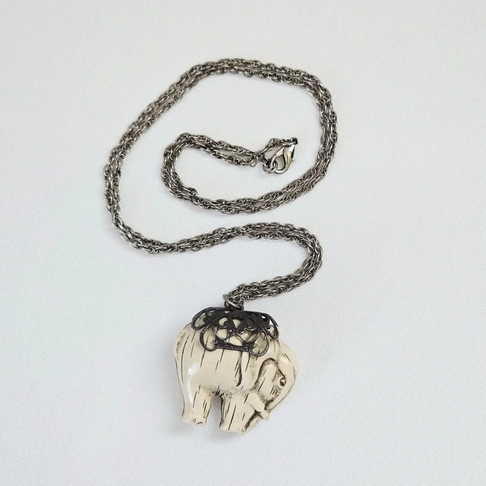 Vintage Elephant Necklace Carved Celluloid Pendant Silvertone Chain Classic Boho